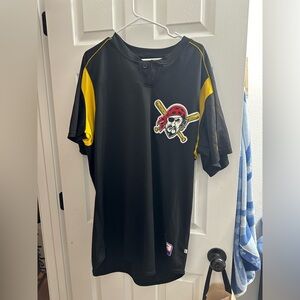 Pittsburgh Pirates pullover shirt